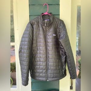 Patagonia Men’s Nano Puff Jacket Large Black